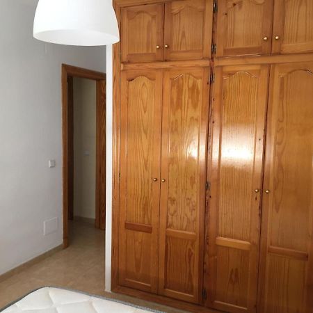 Habitacion Grande Con Bano Privado En Coin A 30Km De La Playa Exterior foto